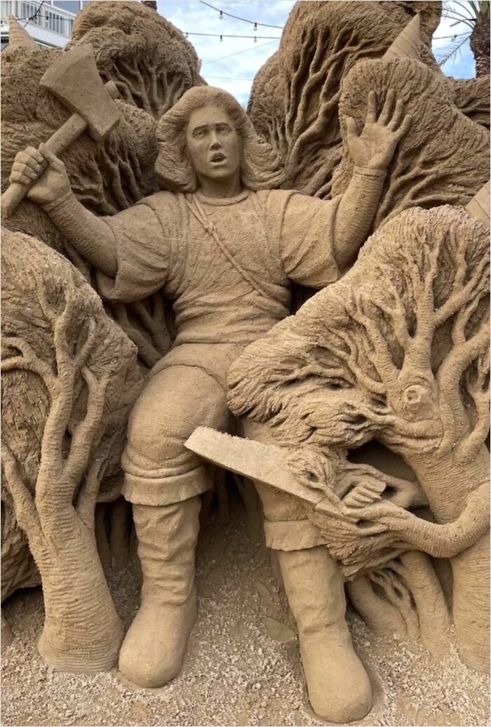 Meet Leonardo Ugolini, The Sand Sculptor Who Turns Fantasy Into Reality