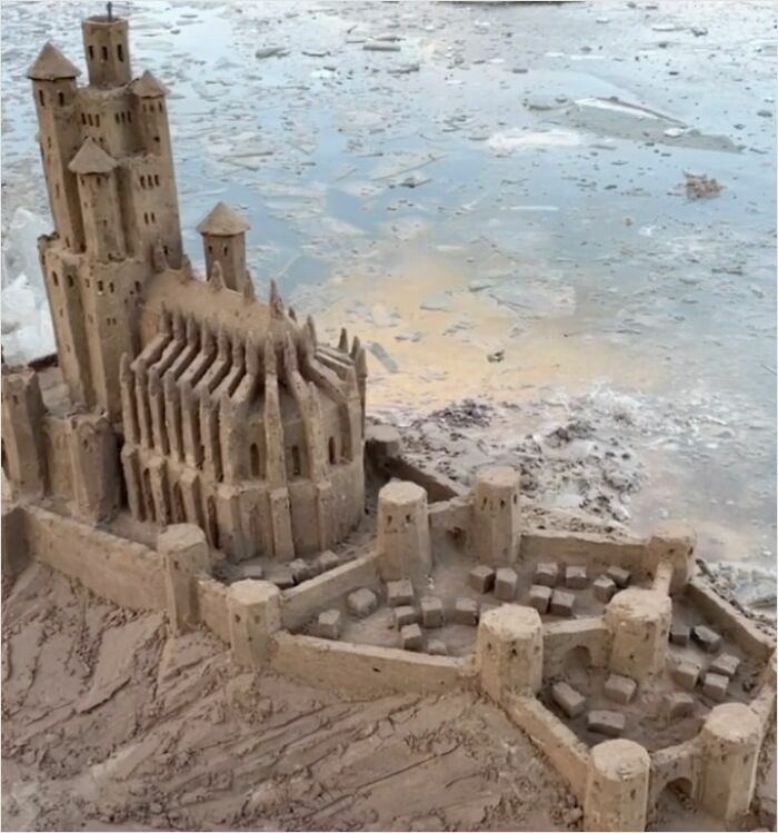 Meet Leonardo Ugolini, The Sand Sculptor Who Turns Fantasy Into Reality