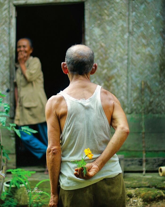 The Vibrant World Of Okka Supardan: Capturing Life’s Simple Joys