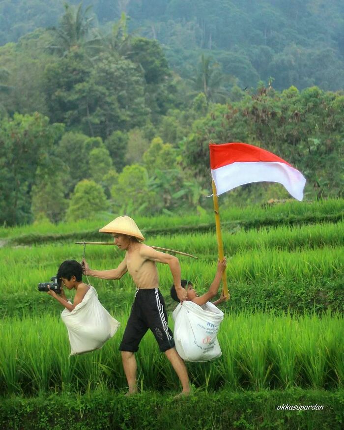 34 Vibrant And Authentic Photos Of Indonesia’s Daily Life Captured By A Local Photographer