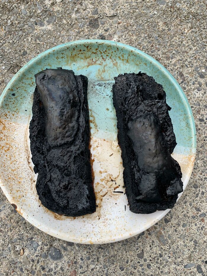 Charred bread slices on a plate, an example of unhinged foods.