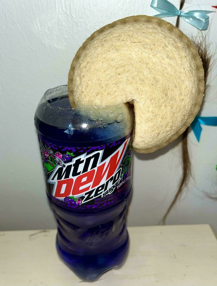 Diet Mtn Dew X Reduced Sugar Uncrustable 🤤