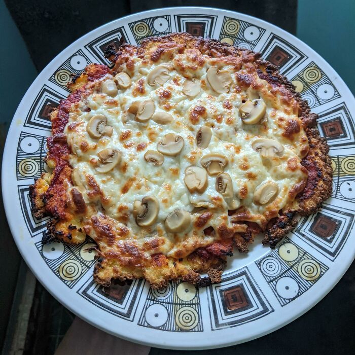 I Blended Up Shiritaki Noodles With An Egg And Baked It To Make A To Make A Pizza Crust