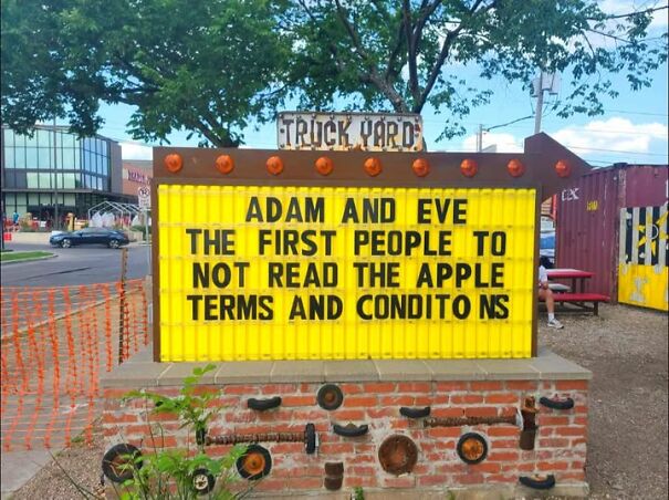 Absurd-Hilarious-Signs