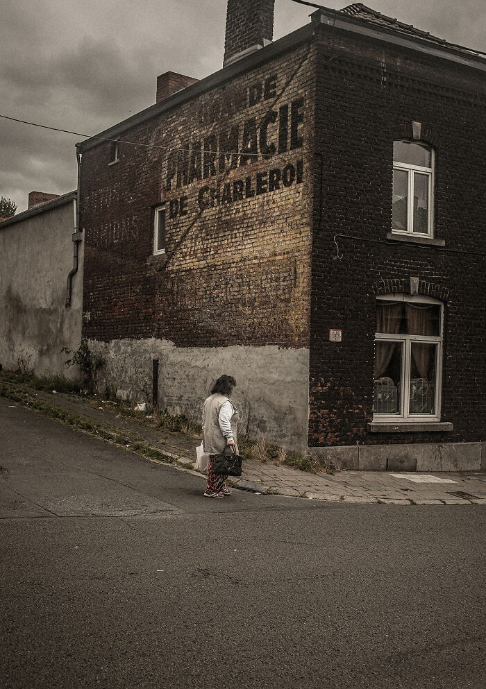 Grande Pharmacie De Charleroi From The Series 'Les Carolos: L’âme Du Pays Noir' © Rens Dekker