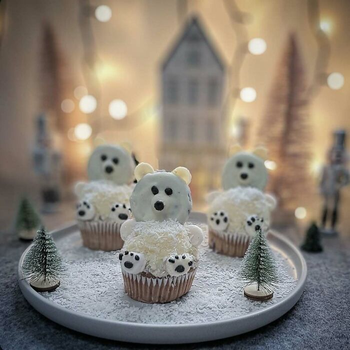 Christmas snack food ideas with bear-shaped cupcakes on a festive plate.