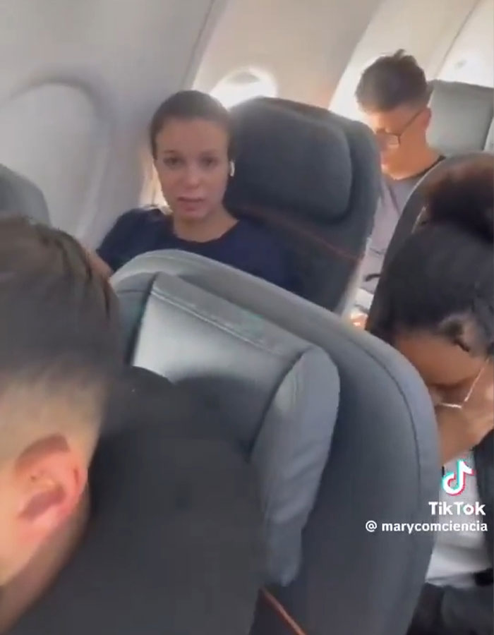 Mother’s Attempt To Shame Woman Over Plane Seat Backfires, Turning Her Into A Viral Influencer