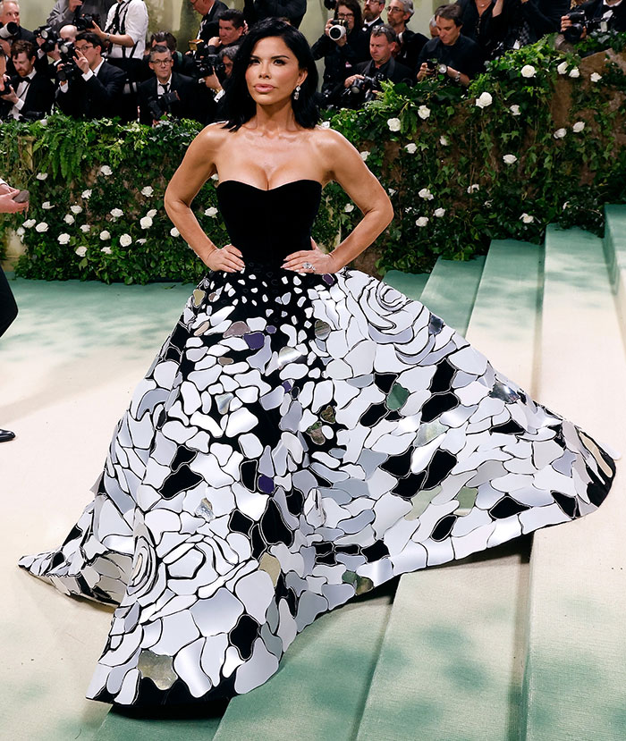 Lauren Sánchez At The MET Gala