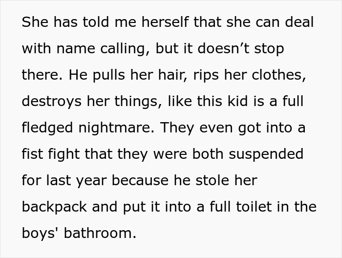 Dad And Daughter Refuse To Attend Family Trip Over One Person: "Really Need A Wake-Up Call"