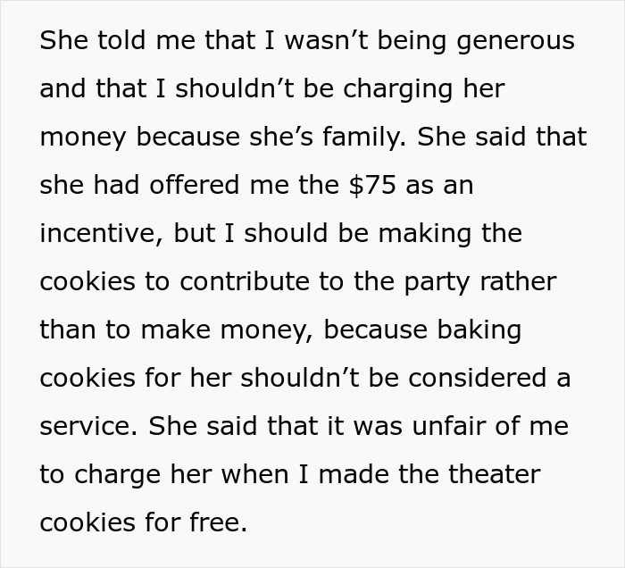 Text about a daughter charging parents for Christmas cookies, highlighting a disagreement over baking services.