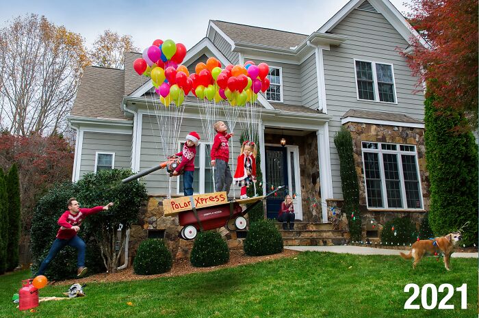 This Family Has Perfectly Captured Holiday Madness In Their Hilarious Christmas Cards Since 2014