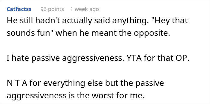 Reddit comment discussing passive aggressiveness related to Disney trips versus Hawaii.