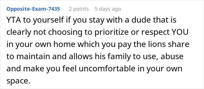 Reddit comment discussing relationship issues with a partner choosing a toxic sister over his girlfriend.