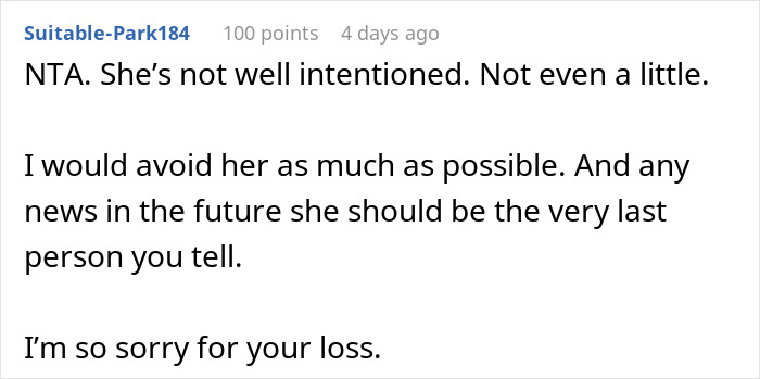 Reddit comment discussing MIL and Thanksgiving-related miscarriages, offering sympathy.