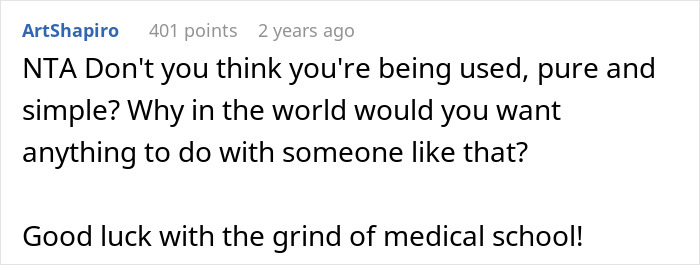 Comment discussing refusal to babysit sister's kids, questioning the situation's fairness.