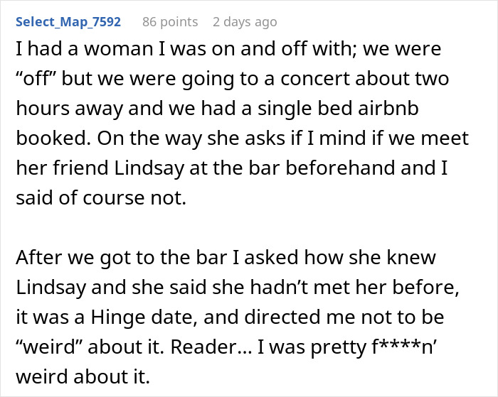 Text conversation about a date mix-up involving a surprise Hinge meeting at a bar.