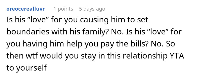 Comment discussing relationship boundaries with toxic family.