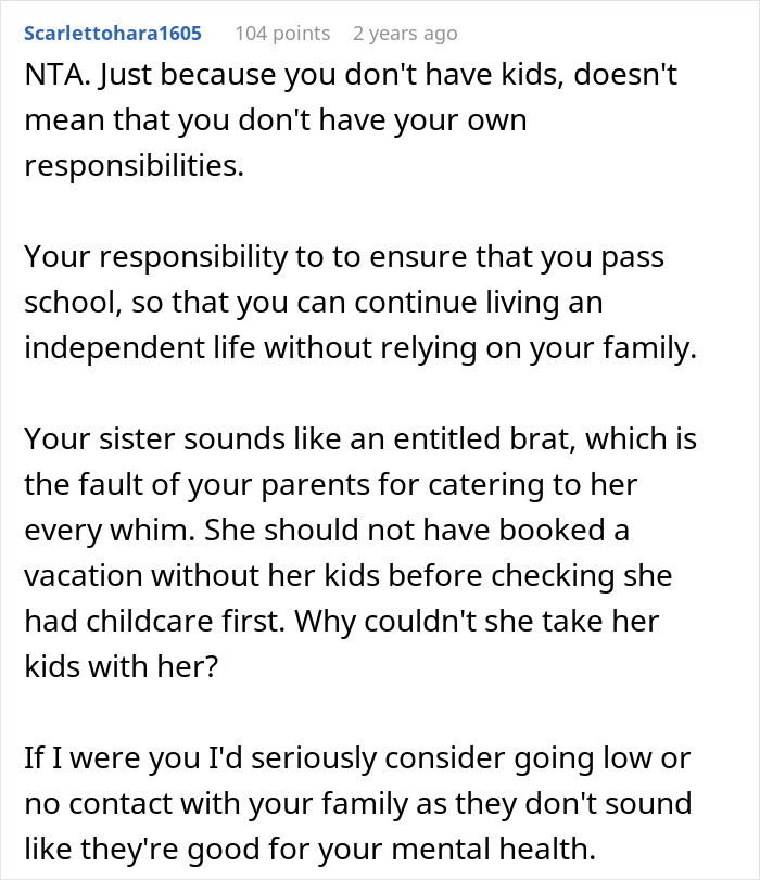 Reddit comment discussing a guy refusing to babysit his sister’s kids during her vacation.