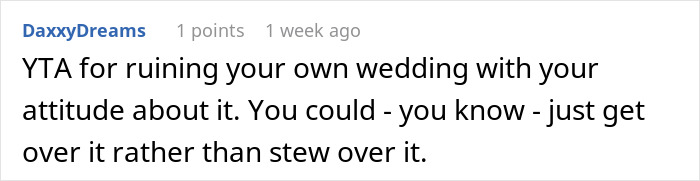 Comment criticizing a bride for bringing her baby to a child-free wedding.