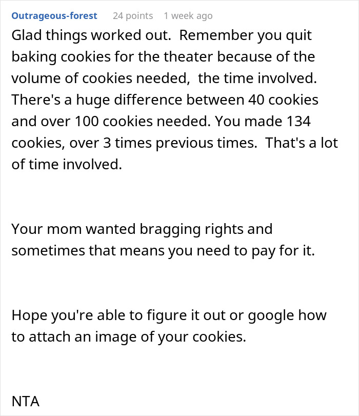 Screenshot of a comment discussing the differences in baking a large volume of Christmas cookies.