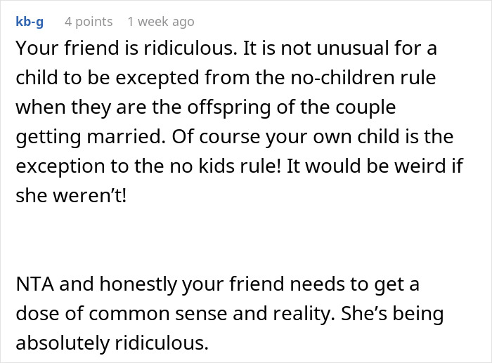 Reddit comment defending the bride's choice to bring her child to a child-free wedding.