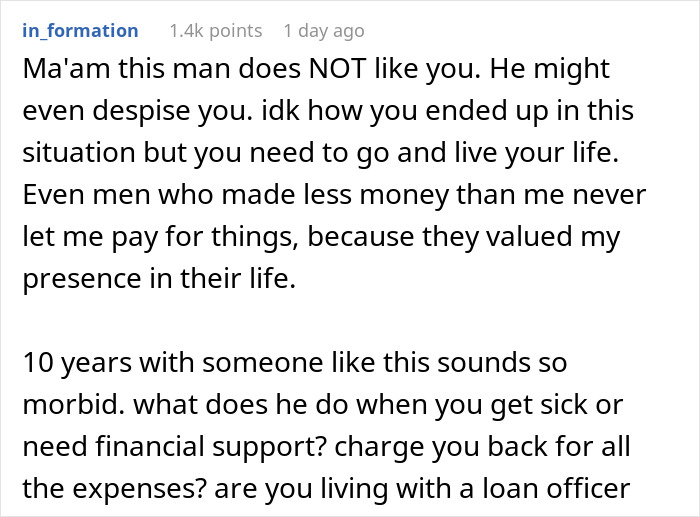 Text post discussing financial imbalance in relationships, focusing on the 50/50 bill split issue.