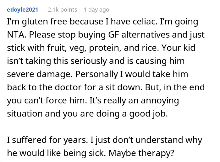 Reddit comment discussing gluten-free diet and advising a mom on managing son's wheat allergy concerns.