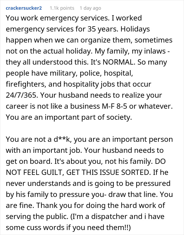 Reddit user giving advice about managing husband and family expectations during Christmas for emergency workers.