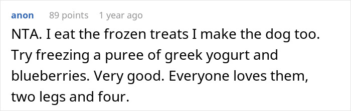 Text comment on dog treat recipe, mentioning Greek yogurt and blueberries.