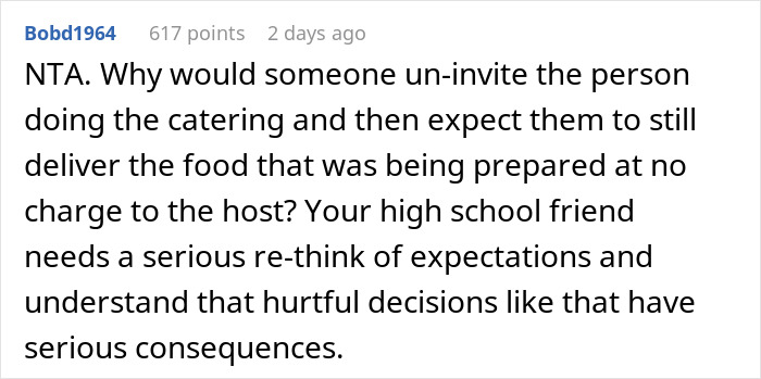 Reddit comment discussing an uninvited woman's refusal to deliver food made for a baby shower.