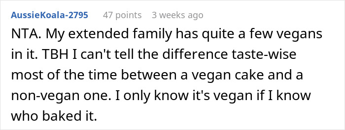 Reddit user comment discussing vegan cake preferences at weddings.