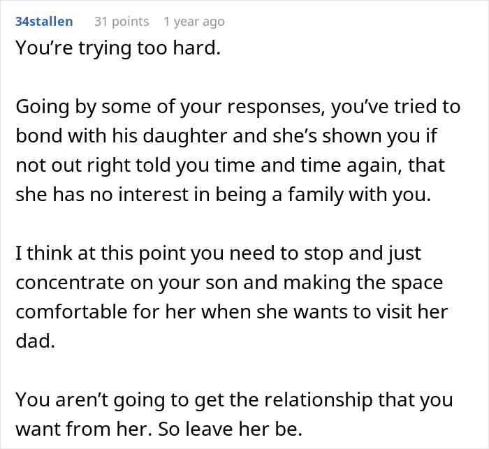 Reddit comment discussing strained stepmother-stepdaughter relationship dynamics.