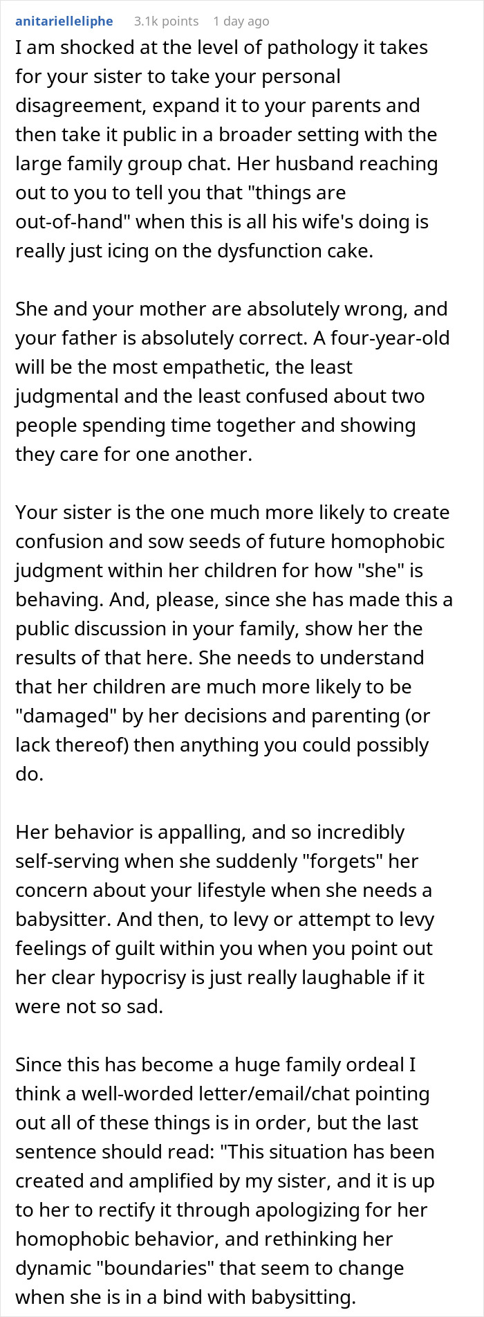 Reddit comment discussing family dynamics and a sister’s demands related to babysitting.