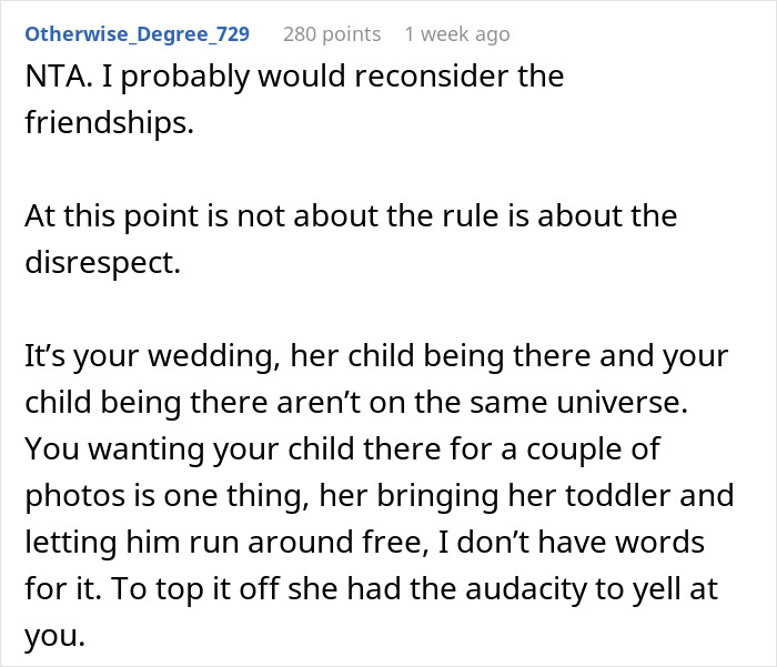 Reddit comment criticizing a bride as hypocritical for bringing her baby to a child-free wedding.