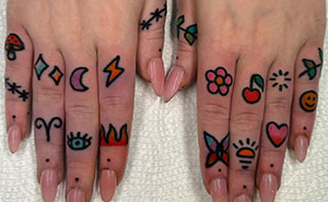 Complete Guide To Finger Tattoos + 40 Designs You Don’t Want To Miss