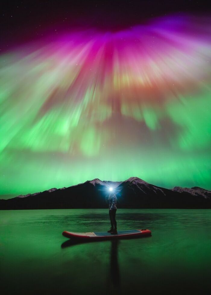 “Paddling Under The Aurora” – Herry Himanshu