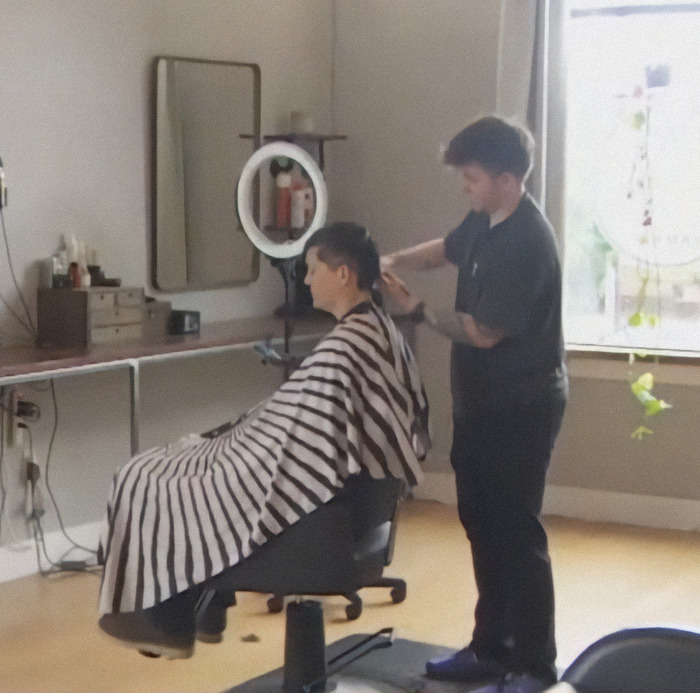 Hairdresser Creates Safe Space For Inclusive Cuts After Being “Treated Differently” In Salons