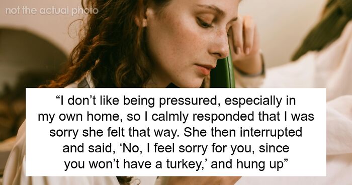 Person Wonders If They’re The Jerk For Blocking Friend’s Plan To Bring Dog To Thanksgiving Dinner