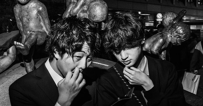 Photographer Captured Tokyo's Hidden Struggles Of Relentless Hustle Culture (20 Pics)