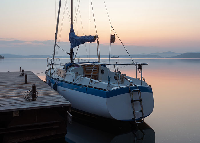 45 People Who Went To Sea Open Up About The Spookiest Things They’ve Seen