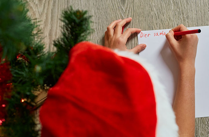 35 Stories From People Who Probably Had A Worst Christmas Than You