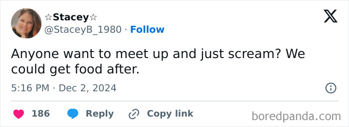 Tweet from a mom suggesting a meet-up to scream and grab food, showcasing humorous mom behavior.