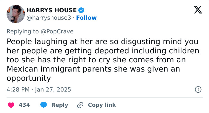 Tweet about Selena Gomez's right to cry, discussing issues of deportation and immigrant parents.