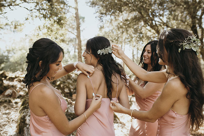 Bride Keeps "Unintentionally" Calling Friend Her Ugliest Bridesmaid