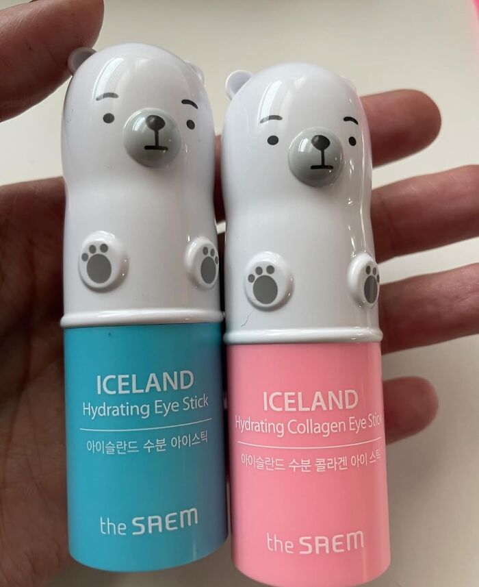 Cute bear-themed hydrating eye sticks in pink and blue help you feel more put together.