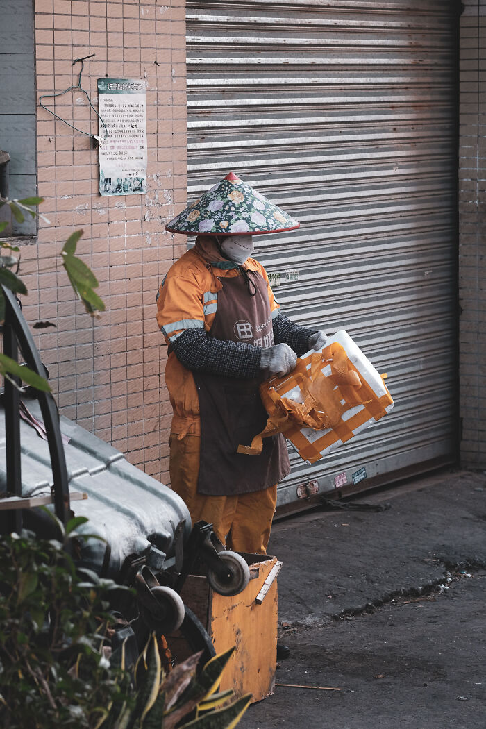 Photo Review: A Raw And Vibrant Journey Through A Farmers Market In Foshan, China – A Cultural Dive For The Bold!