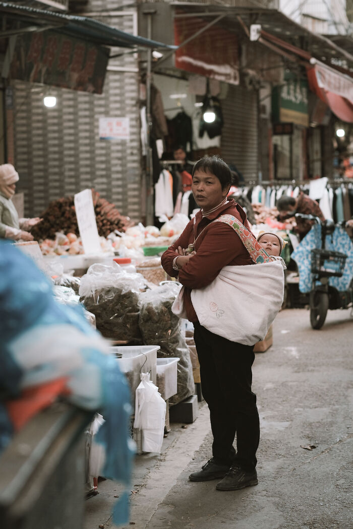 Photo Review: A Raw And Vibrant Journey Through A Farmers Market In Foshan, China – A Cultural Dive For The Bold!