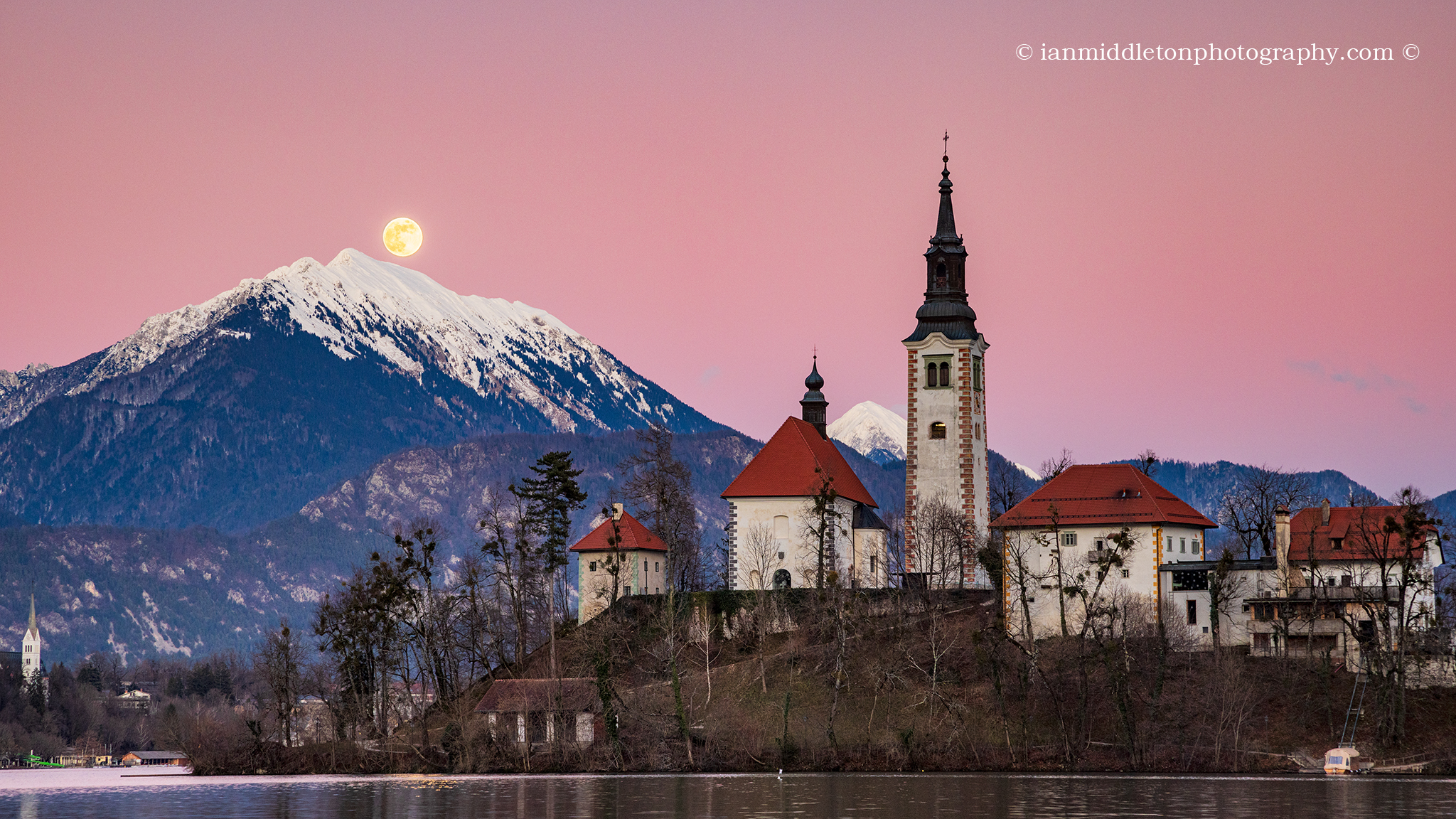 Lunar Standstill Of 2025 Over Lake Bled