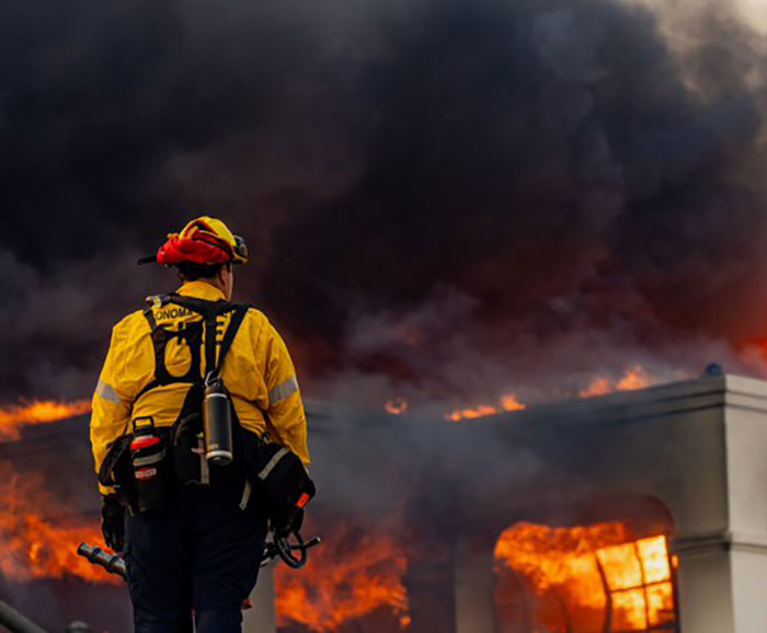 Prince Harry And Meghan Markle Issue Urgent Plea As California Wildfires Rage Through Hollywood