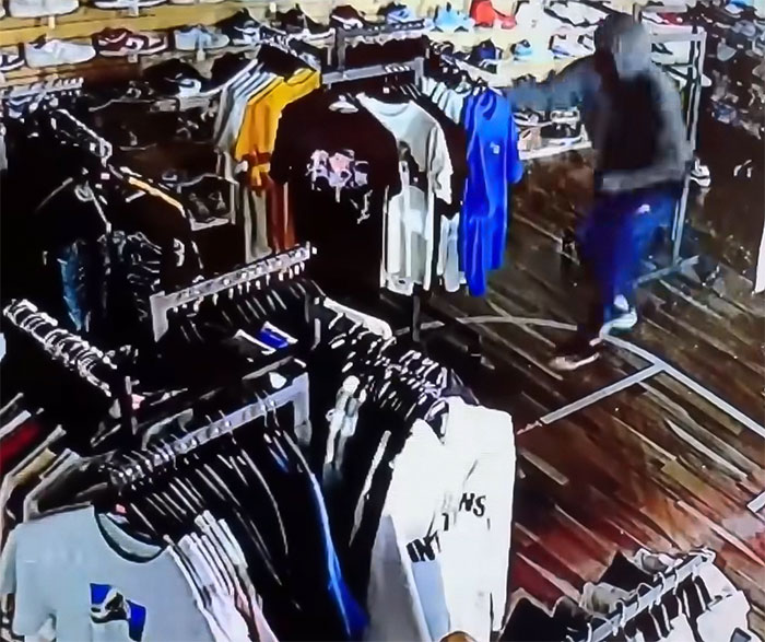 California Store Owner’s Clever Anti-Theft Hack Stumps Robbers: “Well Played, Sir”